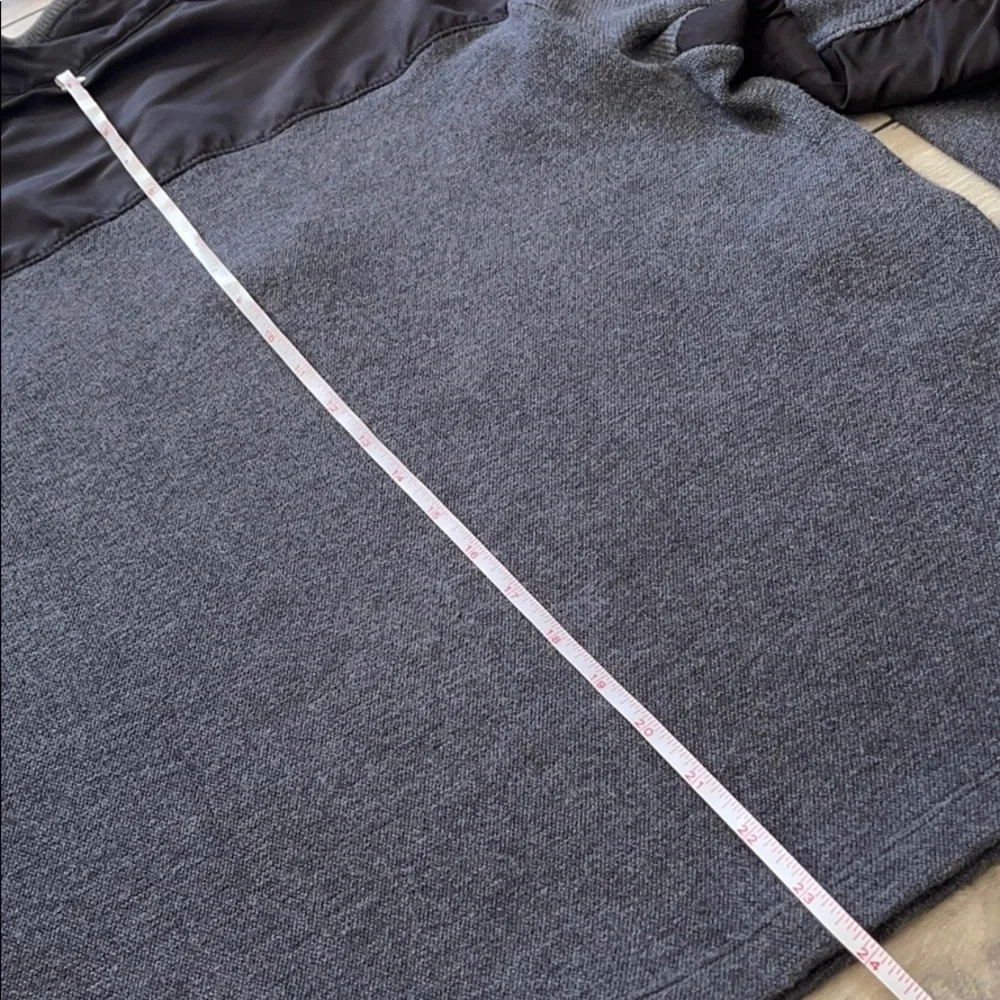 Calvin Klein Men’s Sweater Size M